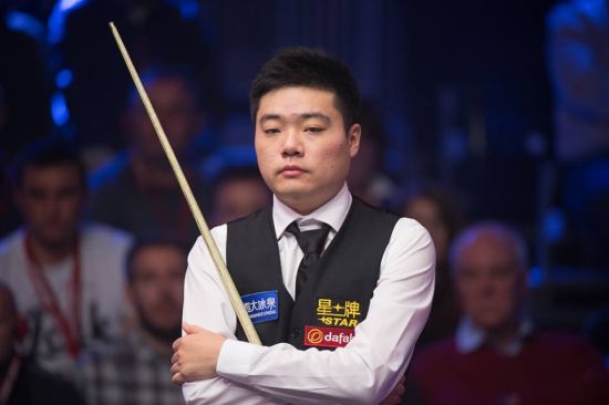 更是向世界 更是向世界